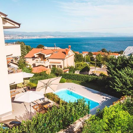 Panoramic Apartment Sea View And Pool Opatija Ičići Kültér fotó
